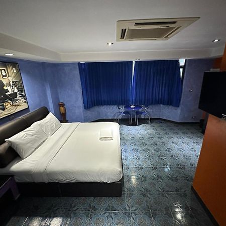 Koenig Hotel Pattaya Near Walking Street Extérieur photo
