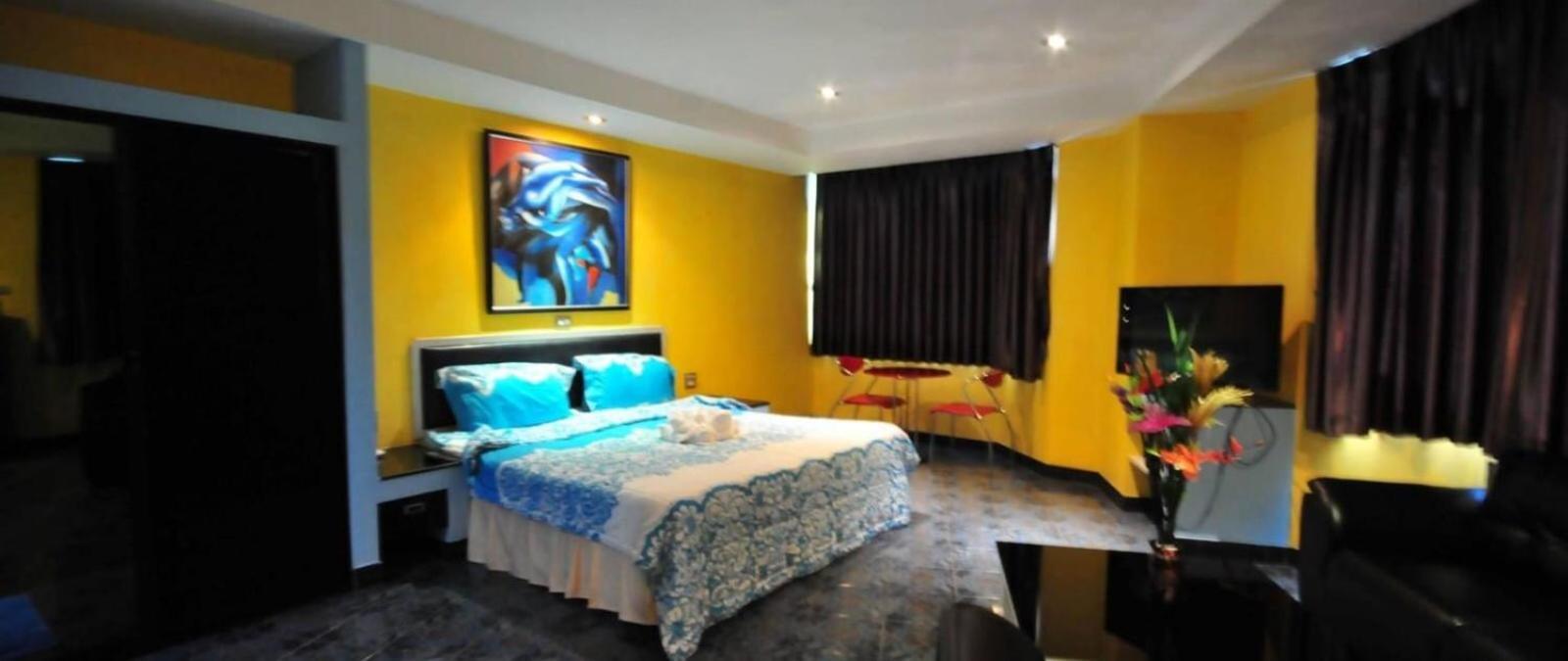 Koenig Hotel Pattaya Near Walking Street Extérieur photo